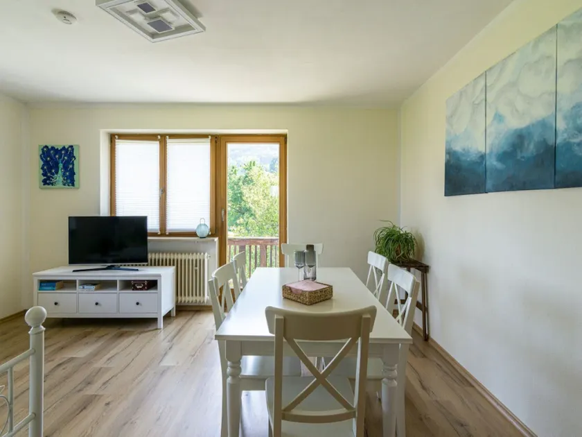 Ferienwohnung Kleine Auszeit, 70 qm, Obergeschoss, Südbalkon - Image 1