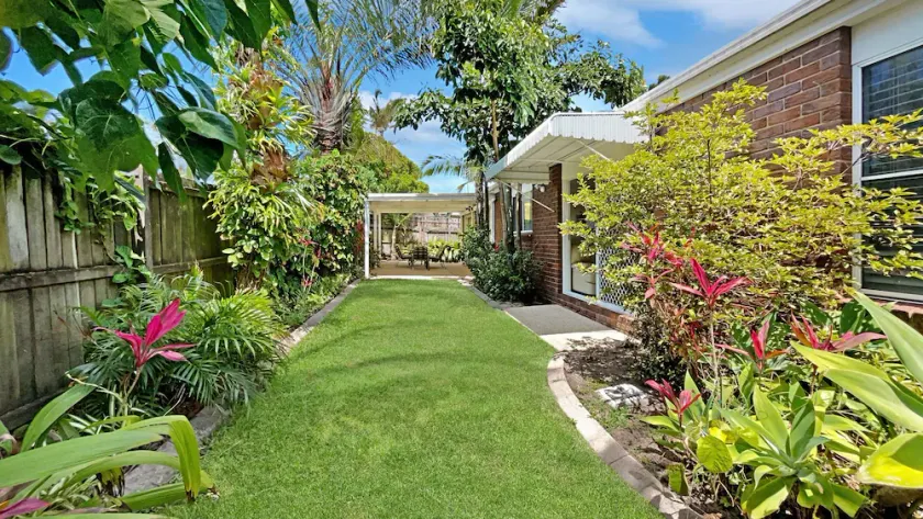 Unit 1 18 Lorraine Avenue - Image 1