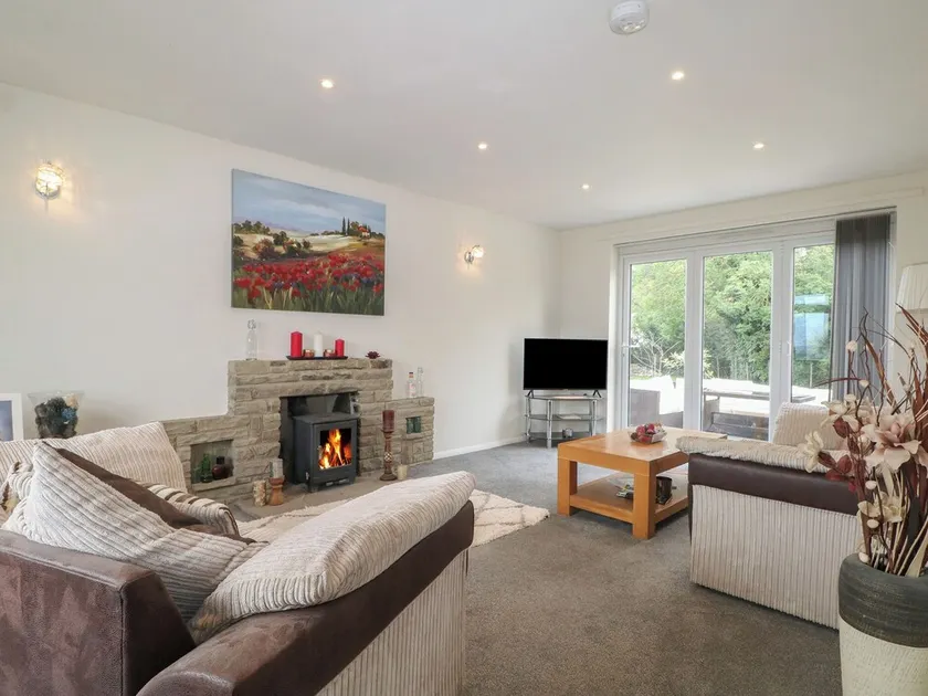 Walmer Court Farmhouse - Image 1