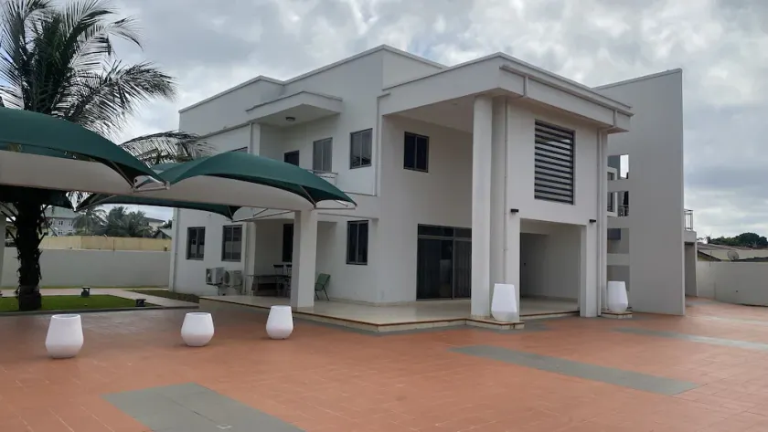 5 Bedroom Luxurious Villa - Image 1