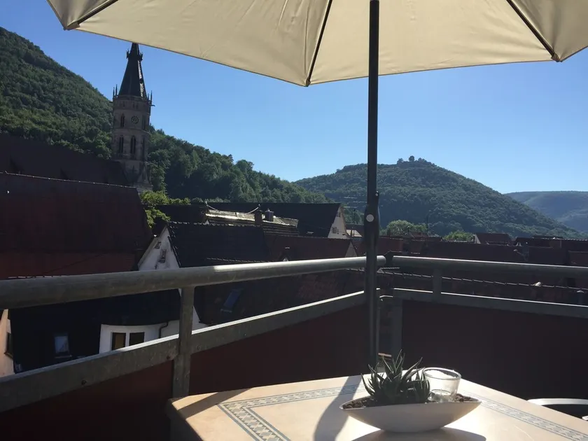 Appartement au coeur de la vieille ville historique, terrasse sur le toit de la cour, superbe vue - Image 1