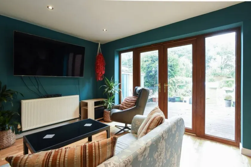 Air Maison - Large Family Home with Pool Table - Image 1