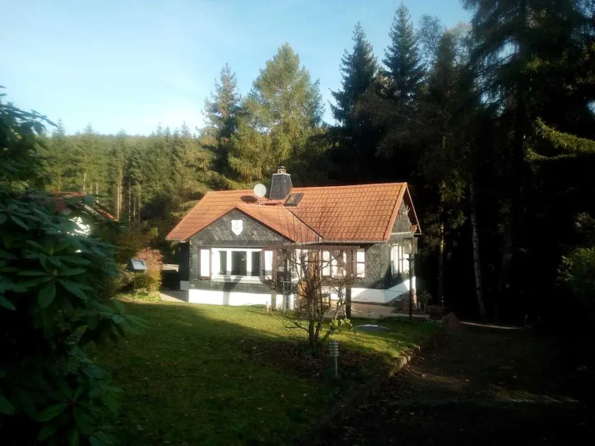 Cozy vacation home for 4 people on the edge of the forest - wonderfully quiet on the Rennsteig - Image 1