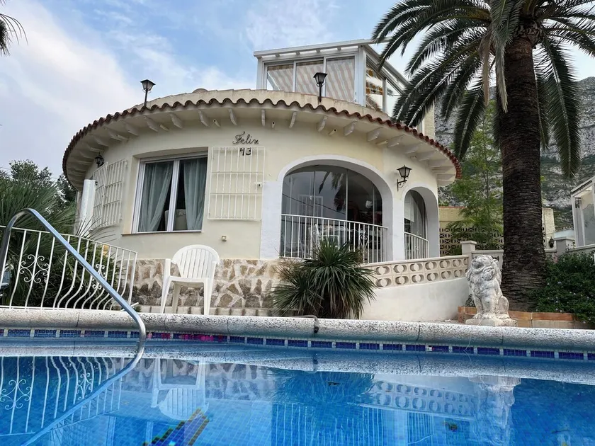 villa - Image 1