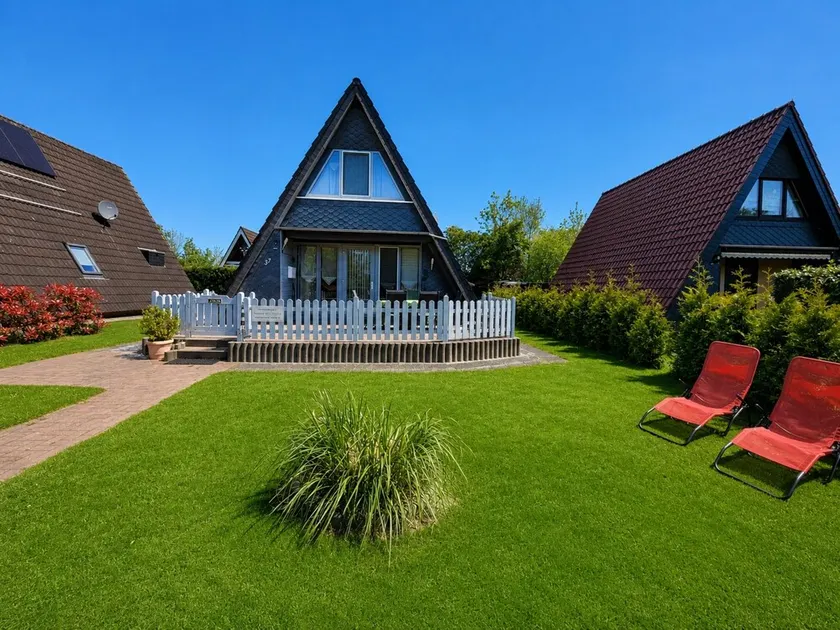 Gemütliches Nurdach-ferienhaus im Ferienpark Fedderwardersiel - Image 1