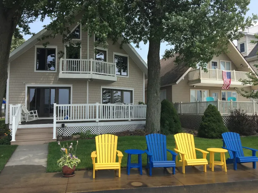 Lake Tippecanoe Lake House - Anchor Inn - Image 1