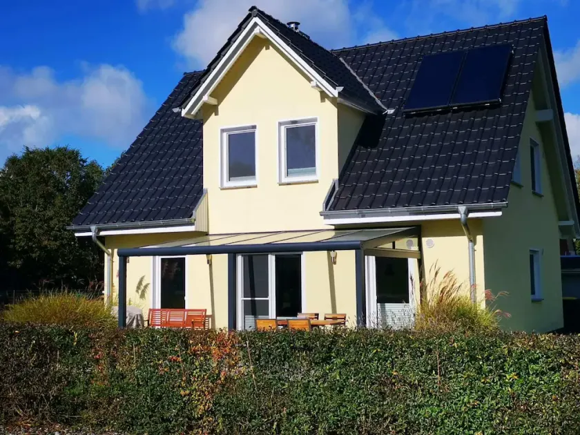 NOVITÀ 2018 casa vacanze esclusivamente vicino alla spiaggia, sauna, camino, WiFi gratuito, giardino - Image 1