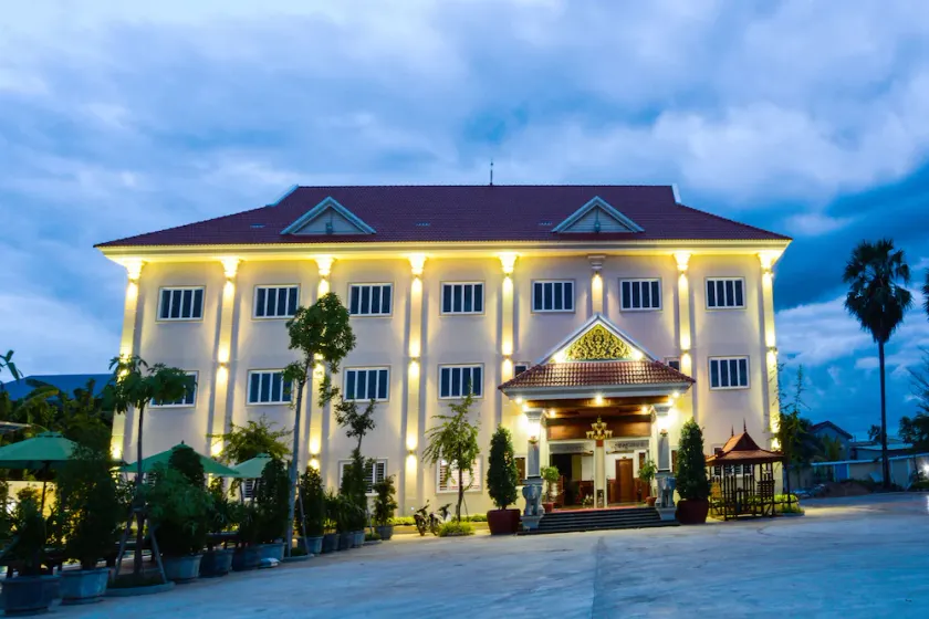 Kheang Oudom Hotel - Image 1