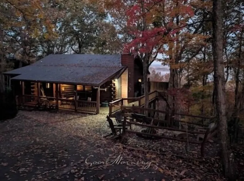 Log cabin: Awesome mountain views: Hot Tub, Game Room, Dog Friendly, Fenced Yard - Image 1
