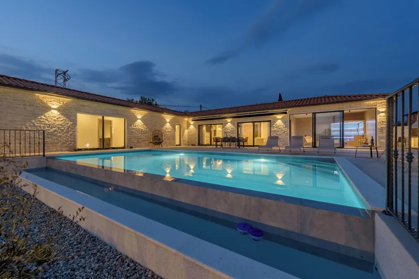 Villa Lumina - zen holiday with sauna near Biograd - Image 1