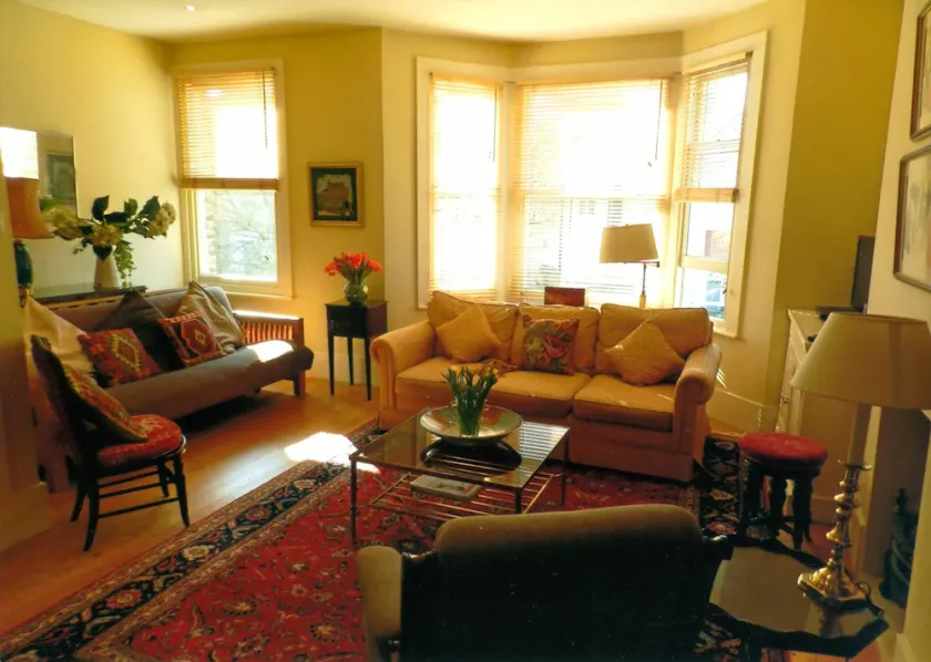 Chiswick, London  W4, Luxury 2 bedroom, 2 bathroom, 1 shower, maisonette. - Image 1
