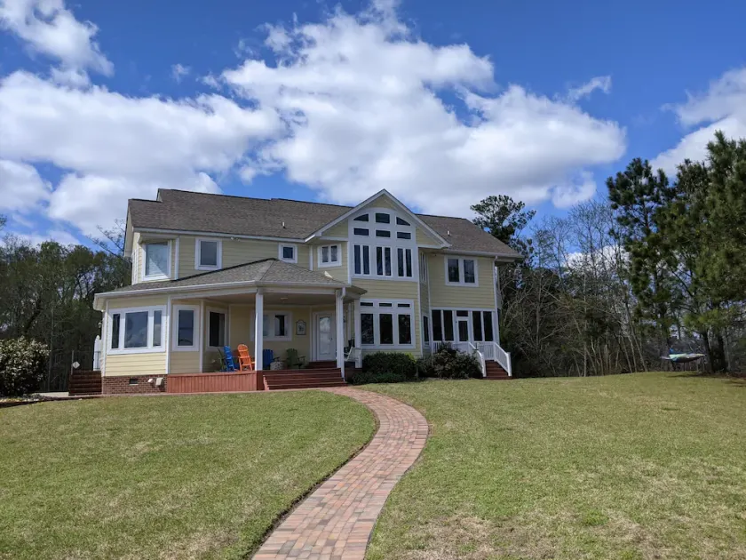 Waterfront!  Across from Links @ Albemarle. Great for golfers, families & more! - Image 1