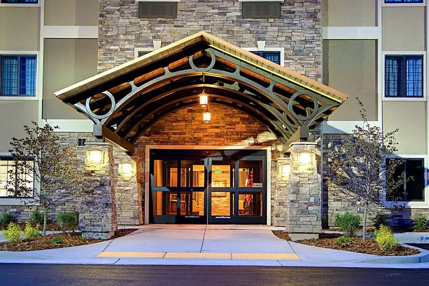 Near Salt Palace Convention Center! Enjoy the Free Breakfast Buffet + Pool, Hot Tub & Waterslide Access - Image 1