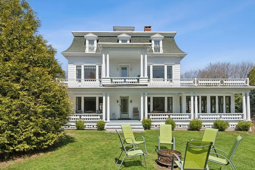 A historic treasure in Southern Maine, very unique and spacious - Image 1