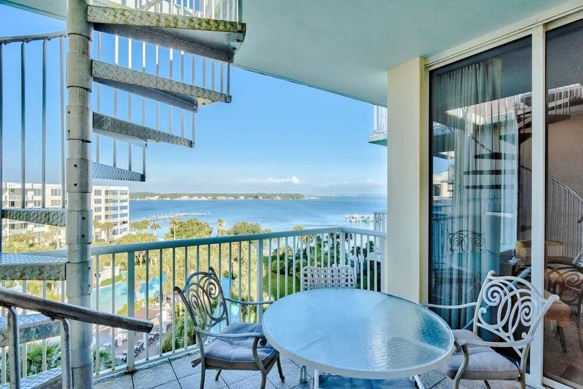 SANDPIPER PH02- 3BR PENTHOUSE @ DESTIN WEST-WHAT A VIEW!! - Image 1