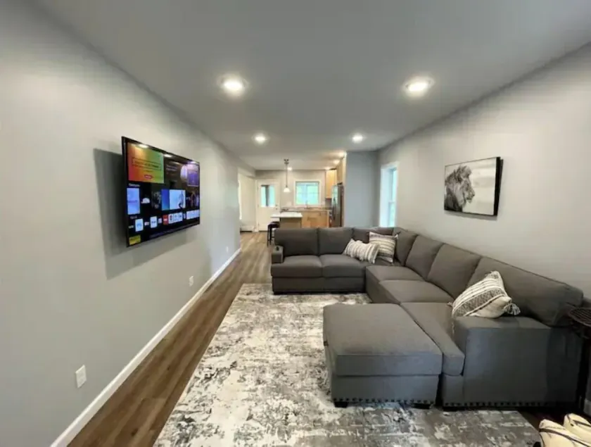 Private New House | Food + Bars + Downtown - Image 1