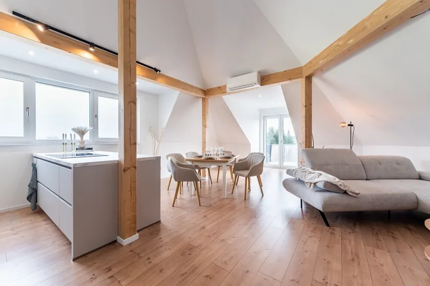 Apartamento 'N8quartier' com varanda, Wi-Fi e ar condicionado - Image 1