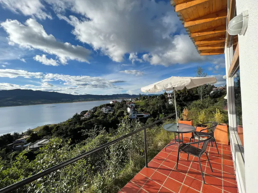 Cabaña vista al lago y Naturaleza Centro - Image 1