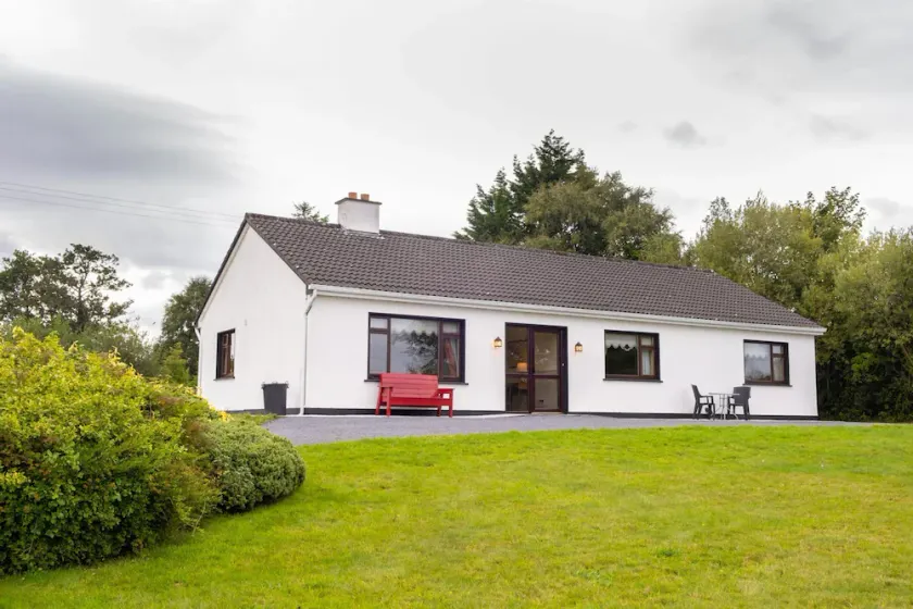 Cottage 431 - Oughterard - Image 1