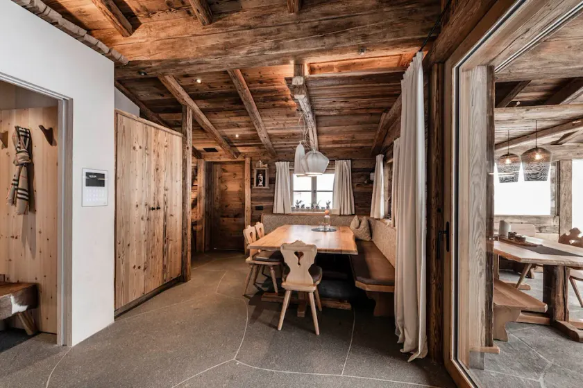 La Mendola Ferienwohnung mit Bergblick, WLAN, Garten und Terrasse - Image 1