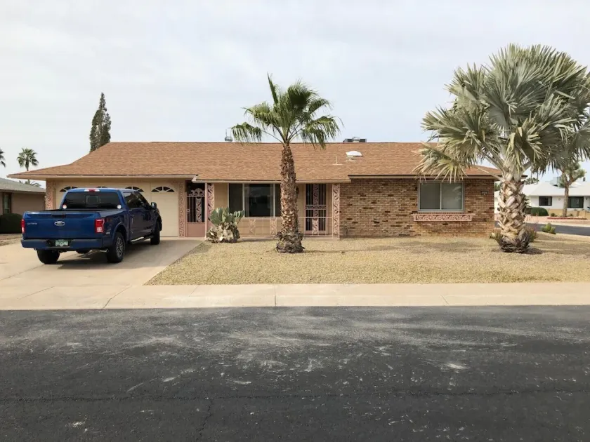 Fully furnished home in beautiful Sun City West - Image 1