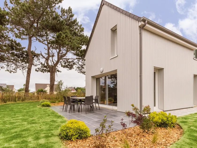 Independent house in Portbail, pets allowed, near the beach - Image 1