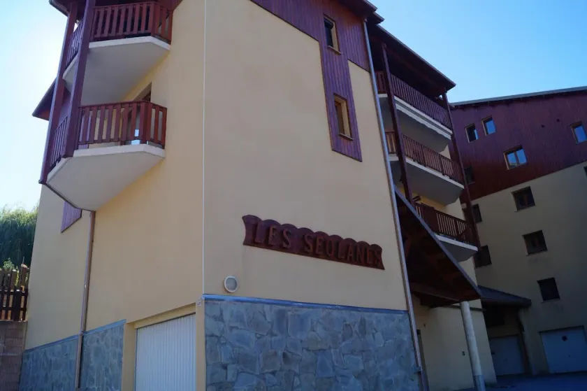 À 10m des pistes de ski, balcon, télévision, casier à ski, 30m², Sauze - Super Sauze - Image 1