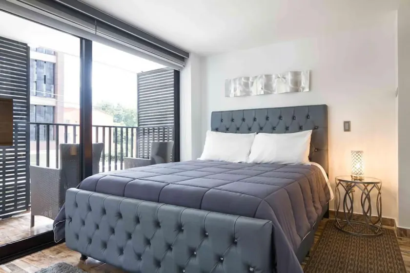 3 Bedroom Balcony 3 Hot Tubs AC security - Image 1