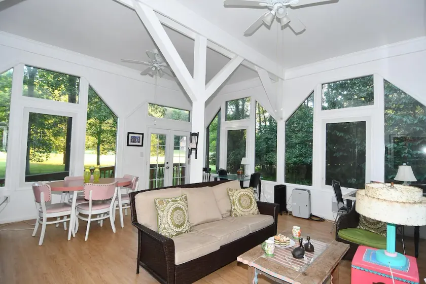 River Time Cabin -time Floats Away! - Image 1