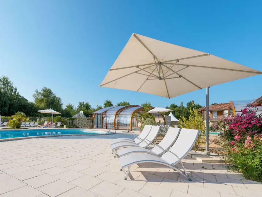 Nice apartment for 4 guests with WIFI, pool, TV, terrace and pets allowed - Image 1