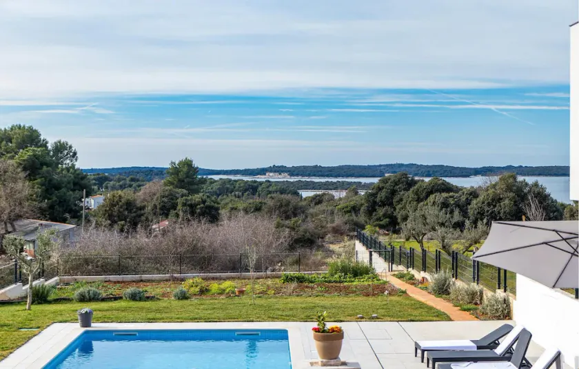 Stunning Apartment In Pula With Swimming Pool - Image 1