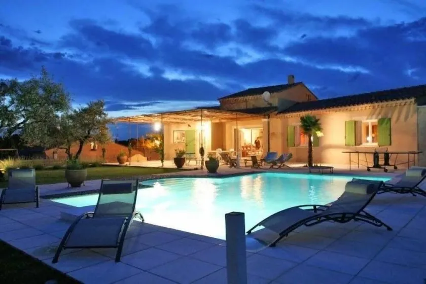 'Provençal House' med 'Private Pool' og 'Jardin Fleuri'. - Image 1