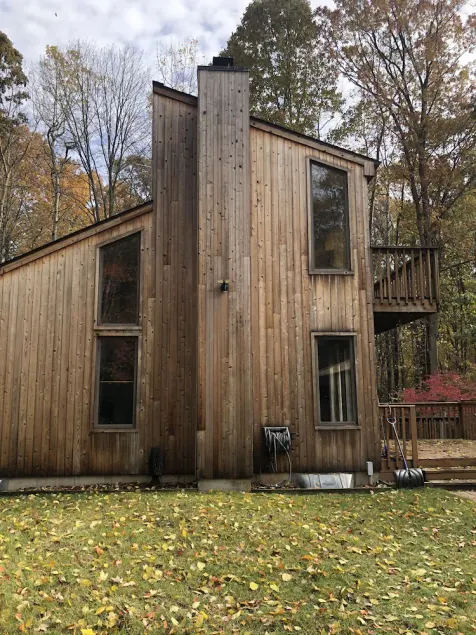 Secluded 10 acre home in the woods - Image 1