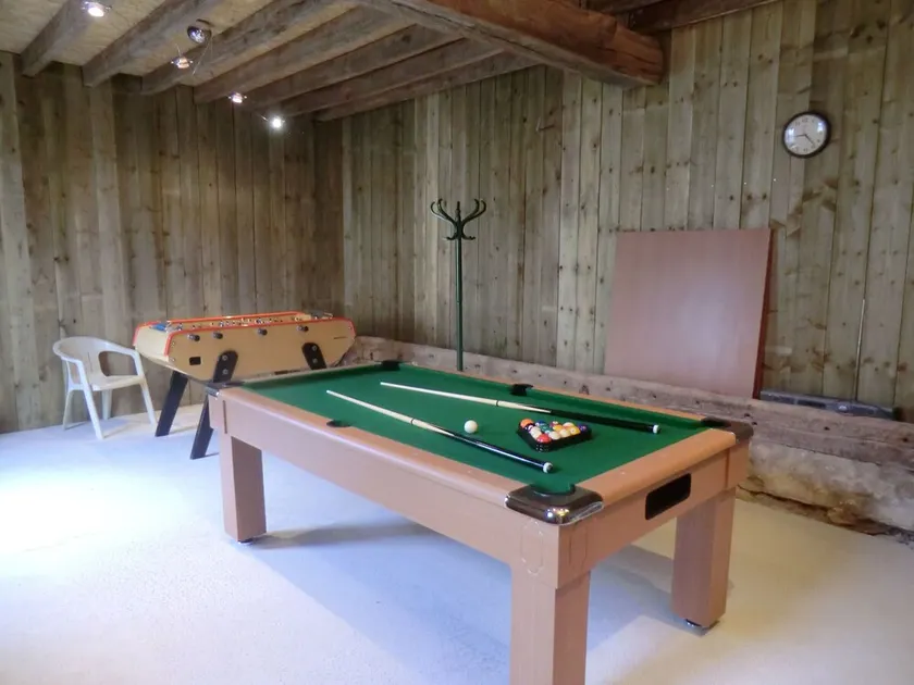 Charming Renovated Cottage with Garden, Terrace & Game Room Near Paris - Image 1