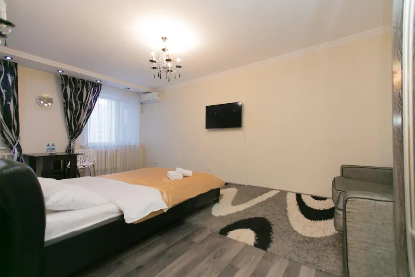 Apartment on Sauran street 2 - Image 1