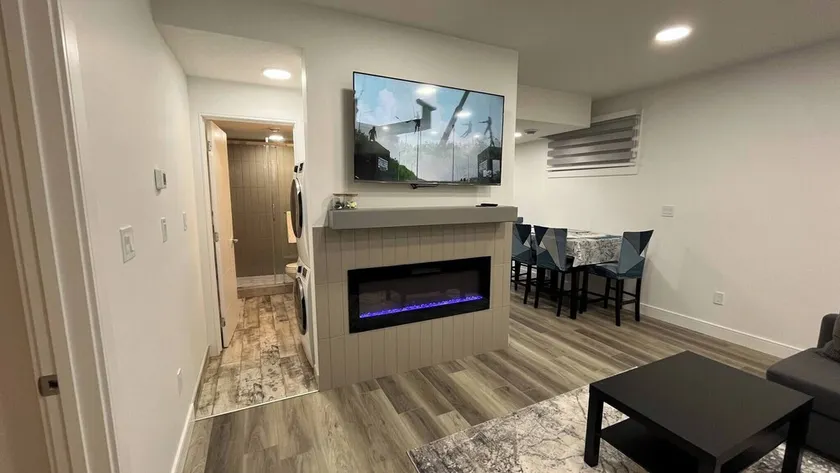 Cozy 2 bedroom suite - Image 1