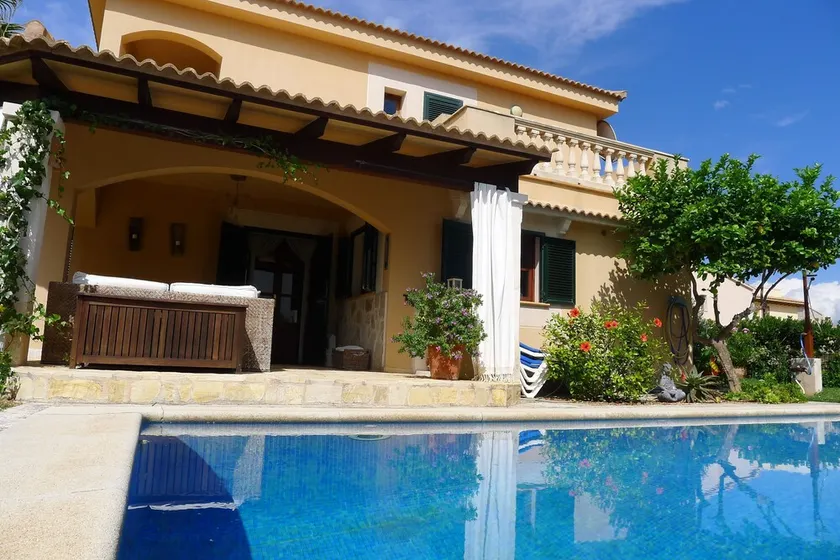 Maison de rêve de style majorquin - 3 chambres doubles, 2 salles de bain, 3 terrasses, piscine, grill, ... - Image 1