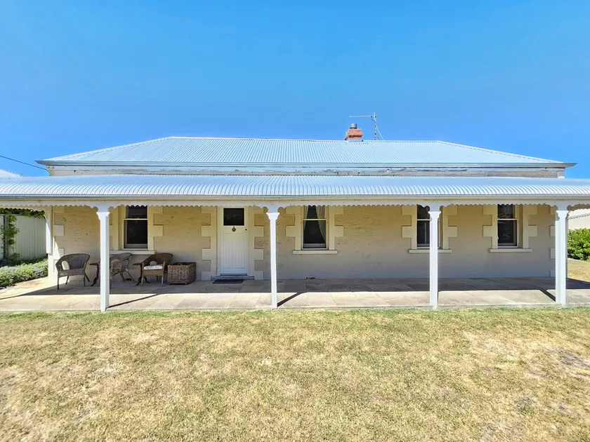 Stone Cottage - Gorgeous cottage charm, in the heart of Robe Town - Image 1