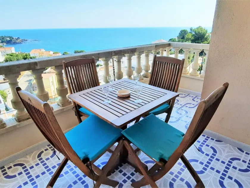 Family apartment with pool, garden, and terraces - Llançà - Image 1