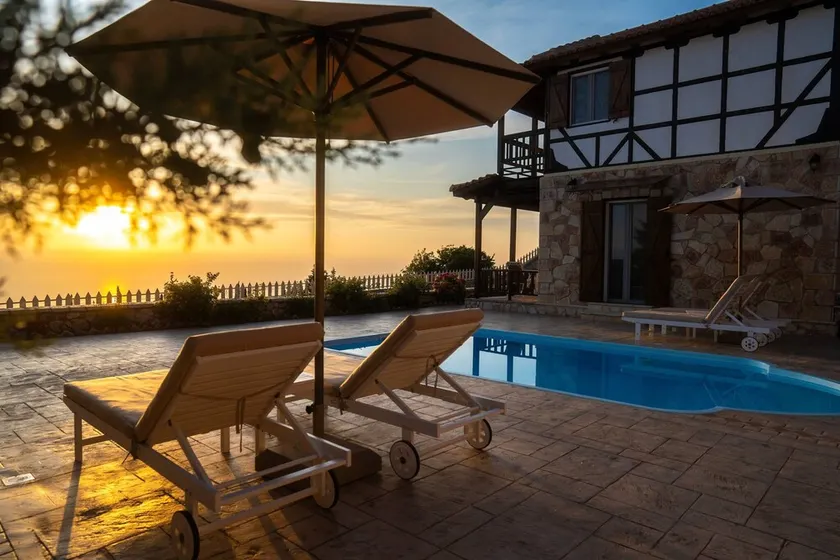 VISSALA4 MINUARTIA in Vasiliki - Image 1
