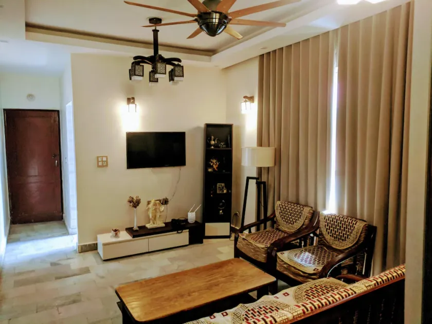Uber Apartment for 4 in Central Delhi | Metro 5 mins away | Fully Airconditioned - Image 1