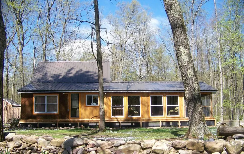 Secluded Cabin on the banks of the world-famous Penns Creek - Image 1