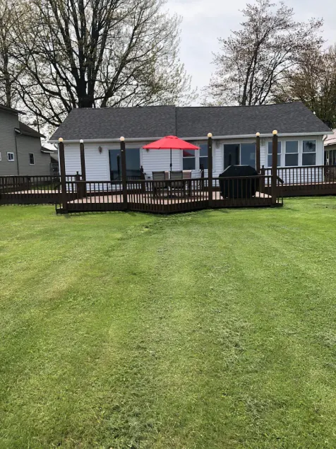 Oneida Lake House in Quiet Neighborhood - Image 1