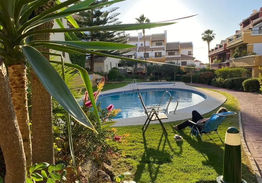 Bellissimo appartamento in un eccellente campo da golf (Algarve spagnolo) - Image 1