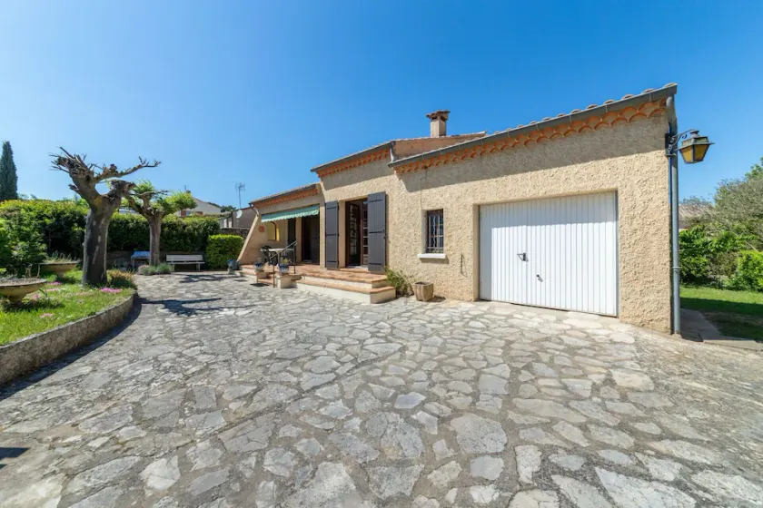 Charming house at the gateway to the Ardèche - Image 1