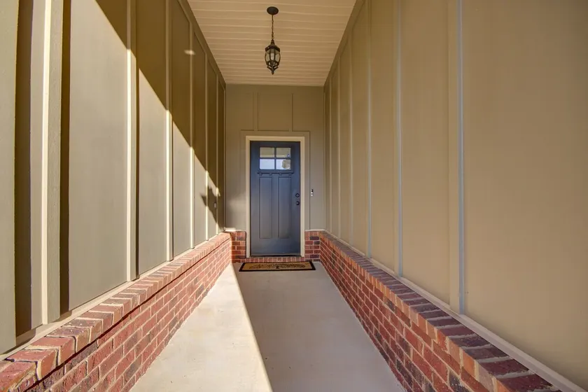 Great secure and very peaceful place Only 12 miles from the airport - Image 1