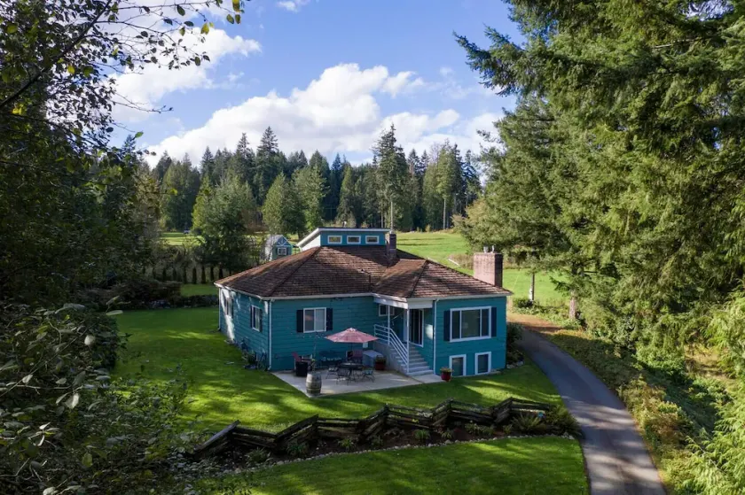 Starlight Cottage Country Chic Getaway Near Mill Creek, Snohomish, & Woodinville - Image 1