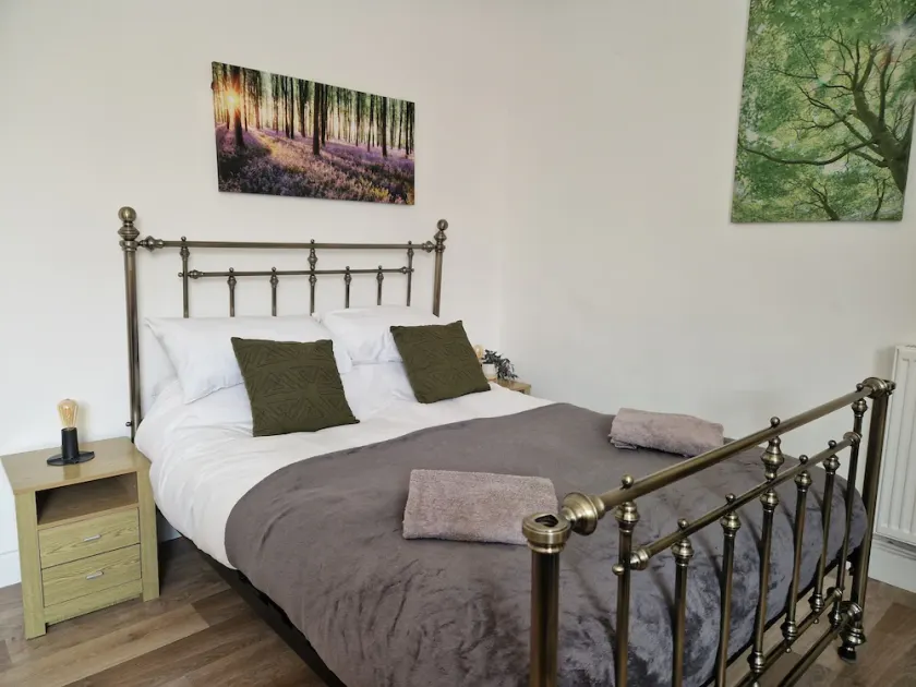 20 - Hideaway Studio Apartment - Image 1