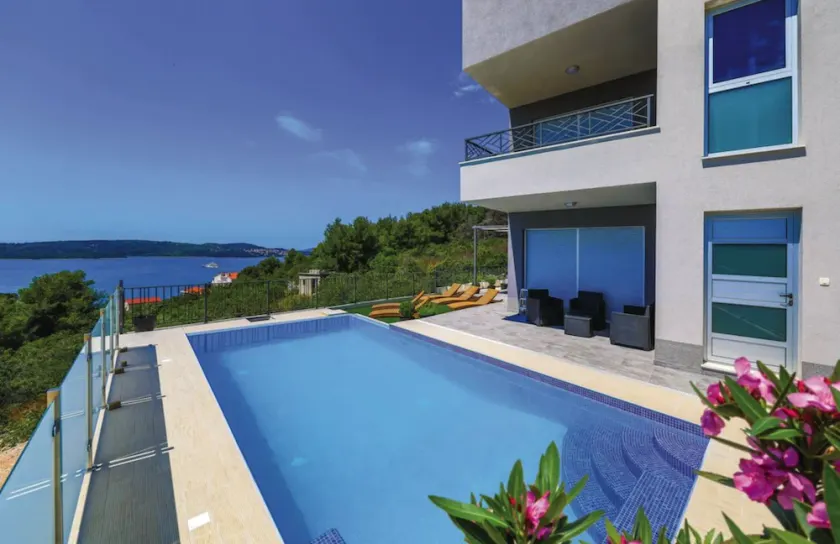 Semesterhus Goldy Trogir-Čiovo - Image 1