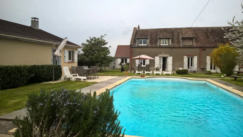 1h15 from Paris A6 farmhouse with garden Swimming pool - family - Pets accepted - Image 1